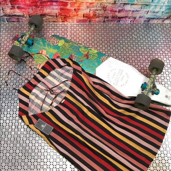 🔥 VOLCOM DRESS 🔥 - Picture 9 of 9